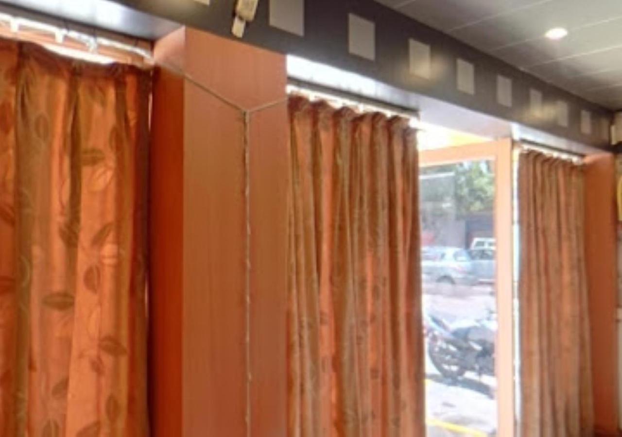 Hotel Mayur Restaurant Chandrapur Exterior foto