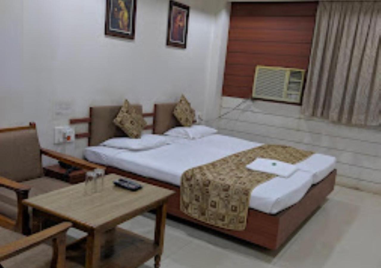 Hotel Mayur Restaurant Chandrapur Exterior foto